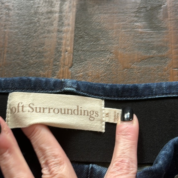 Women’s size 1x pull on bootcut jeans by Soft Surroundings. Only worn once. - Picture 2 of 2